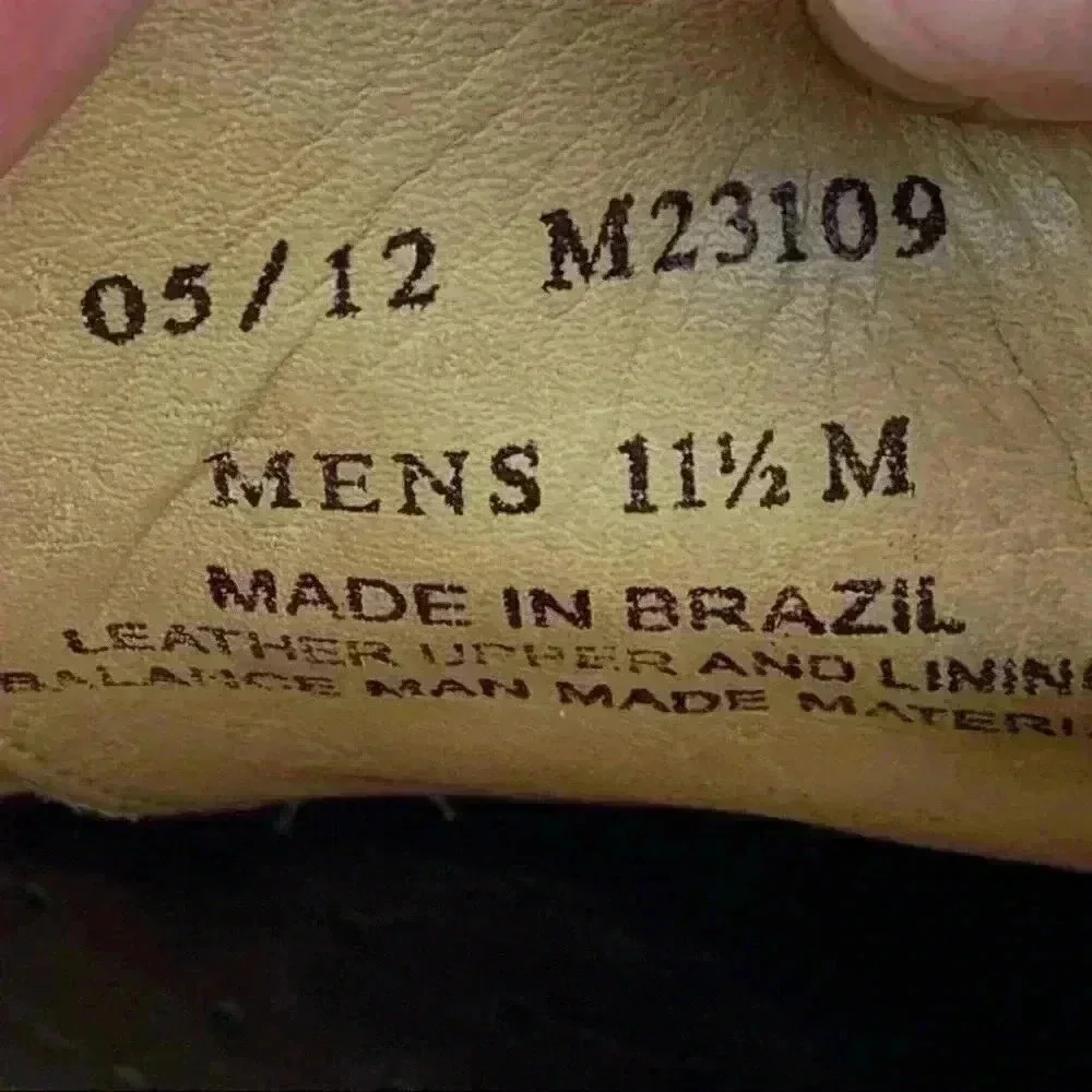 1901 mens flats